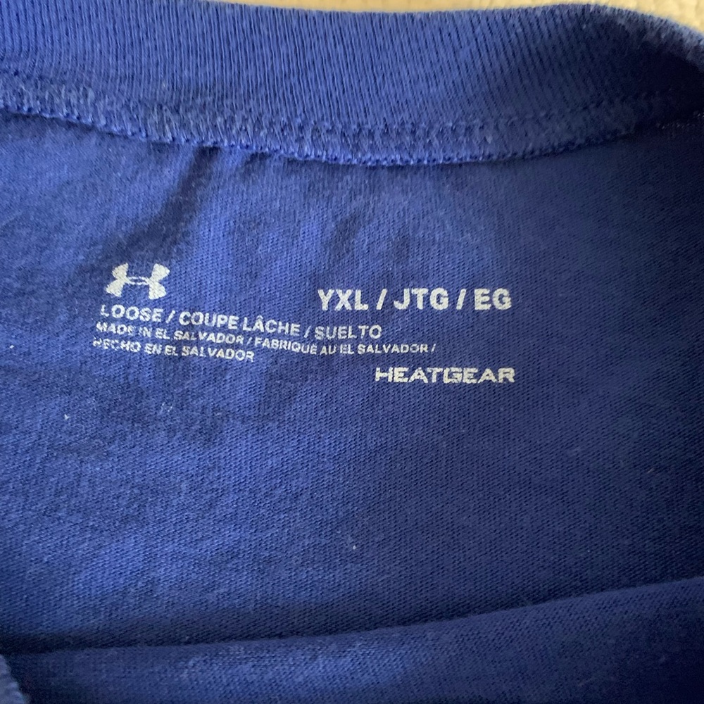 Under Armor - Picture 3 of 3